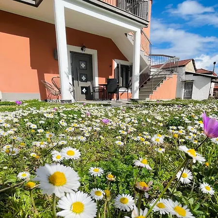 Casa Delicosta- 2 Flat With Garden, 15 Min From * Tríkala